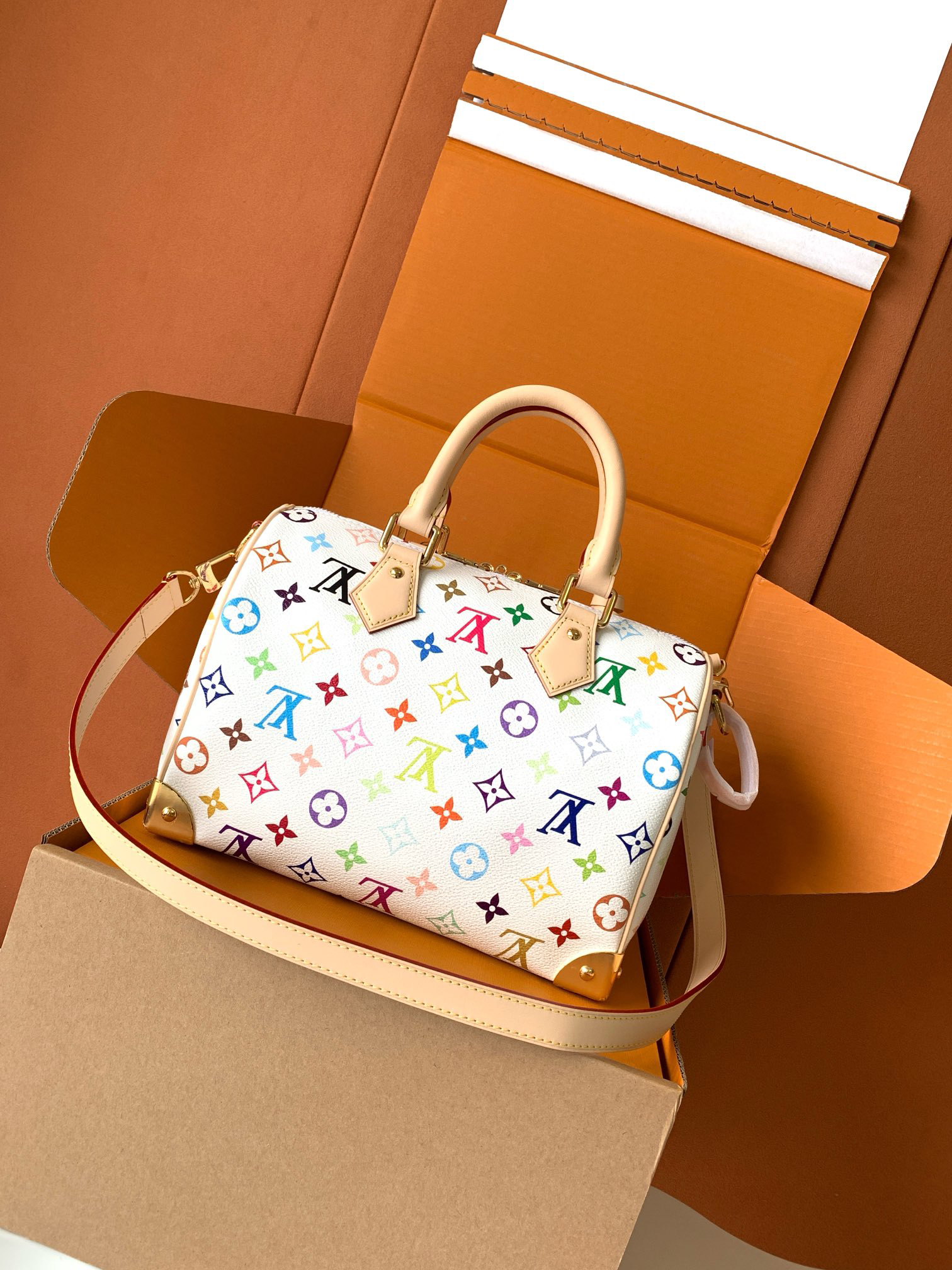 Louis Vuitton Handbag M13085