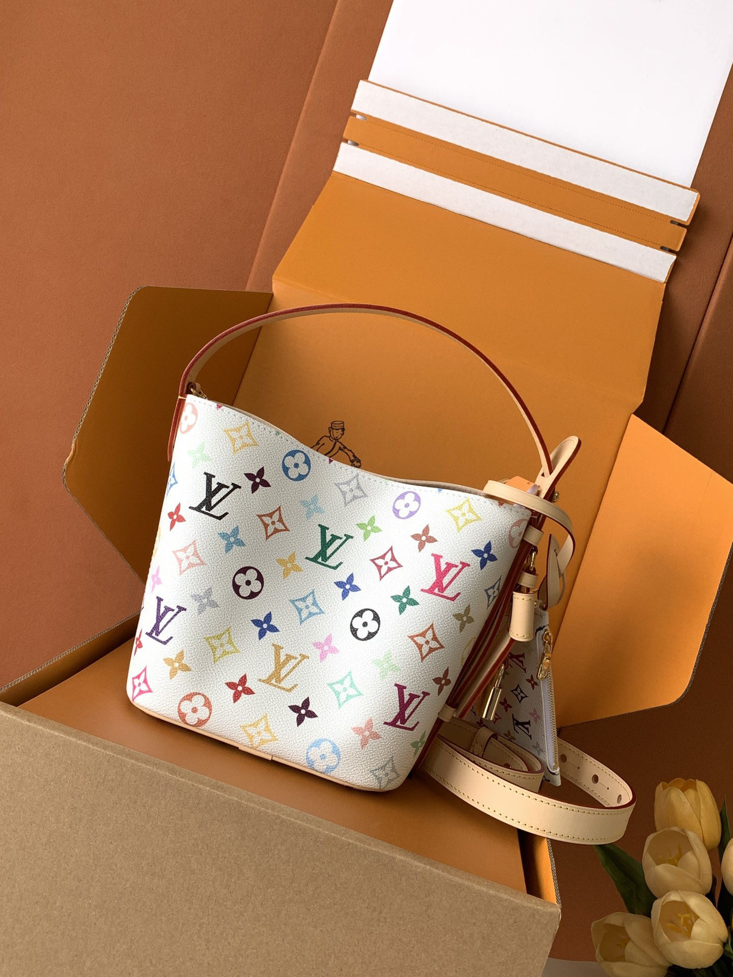 Louis Vuitton Handbag M13089