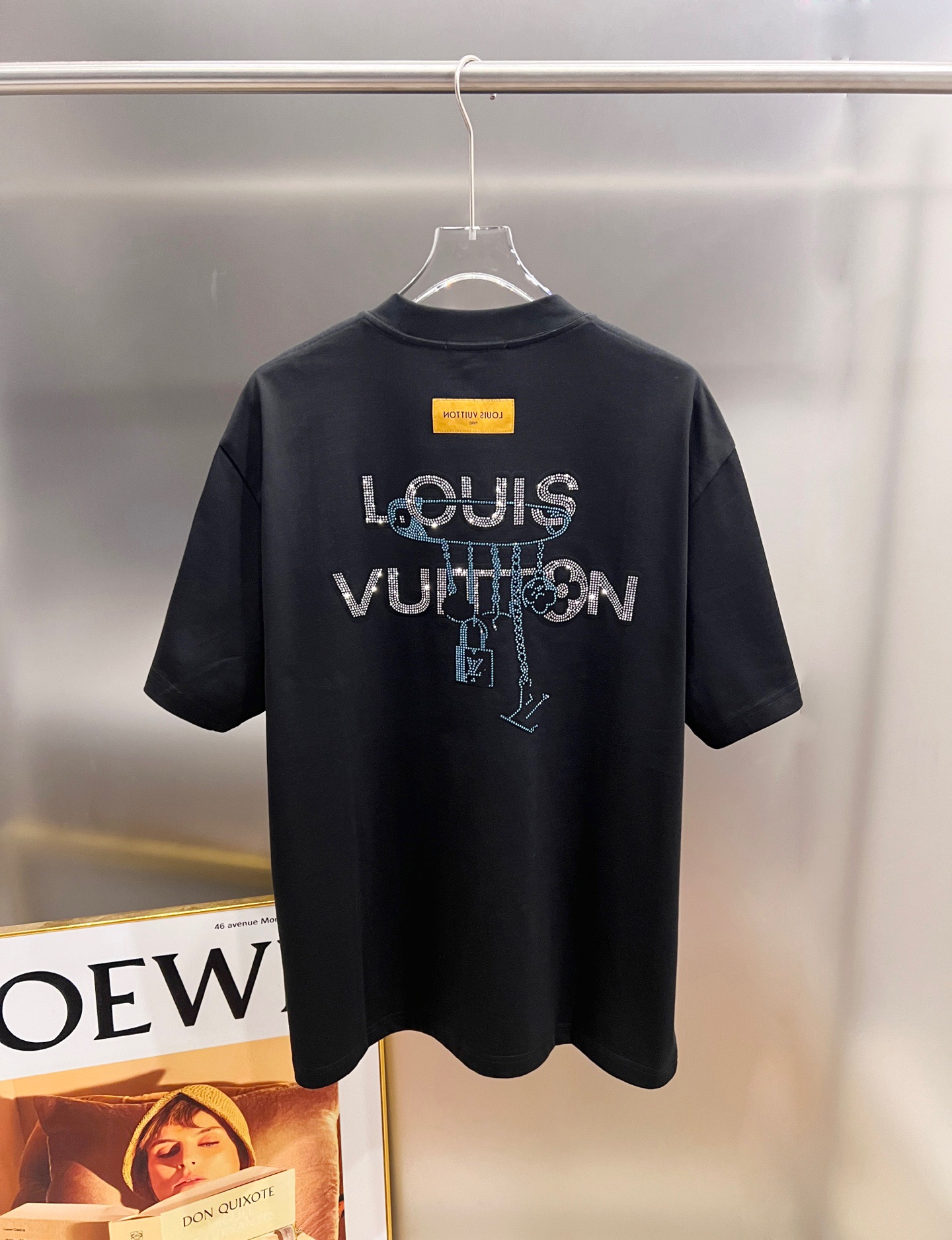T-Shirt in Black