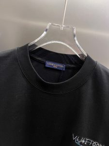 T-Shirt in Black