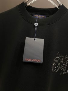 T-Shirt in Black