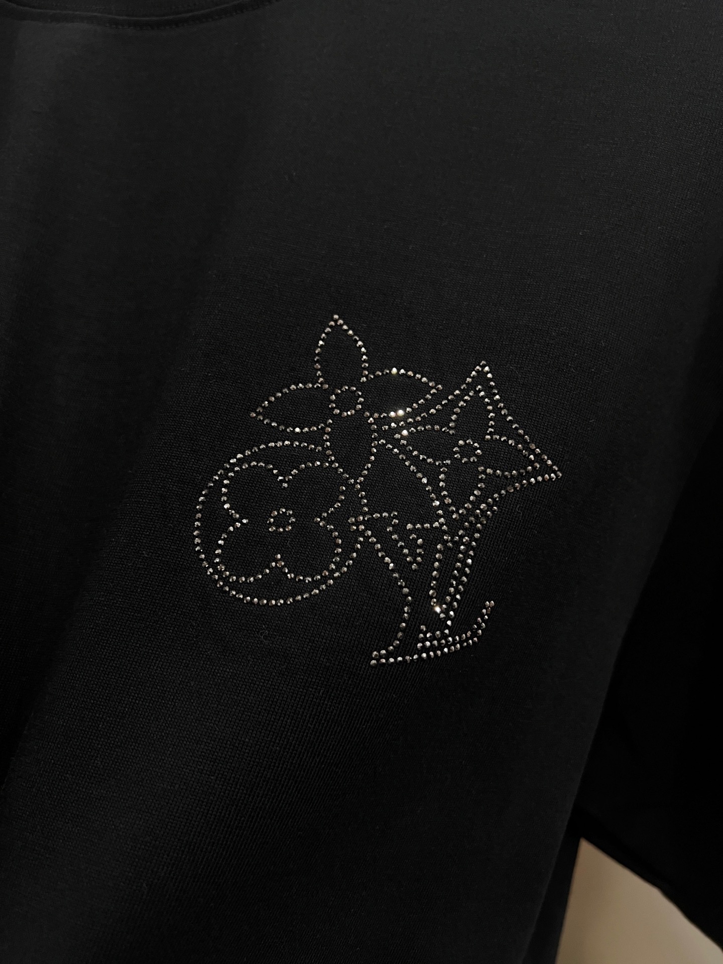 T-Shirt in Black
