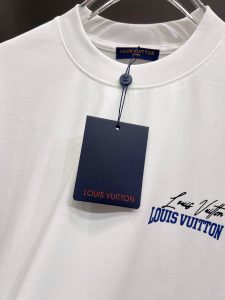 T-Shirt in Black