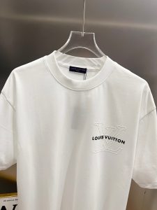 T-Shirt in Black