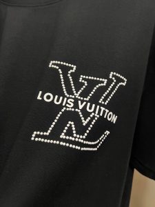 T-Shirt in Black