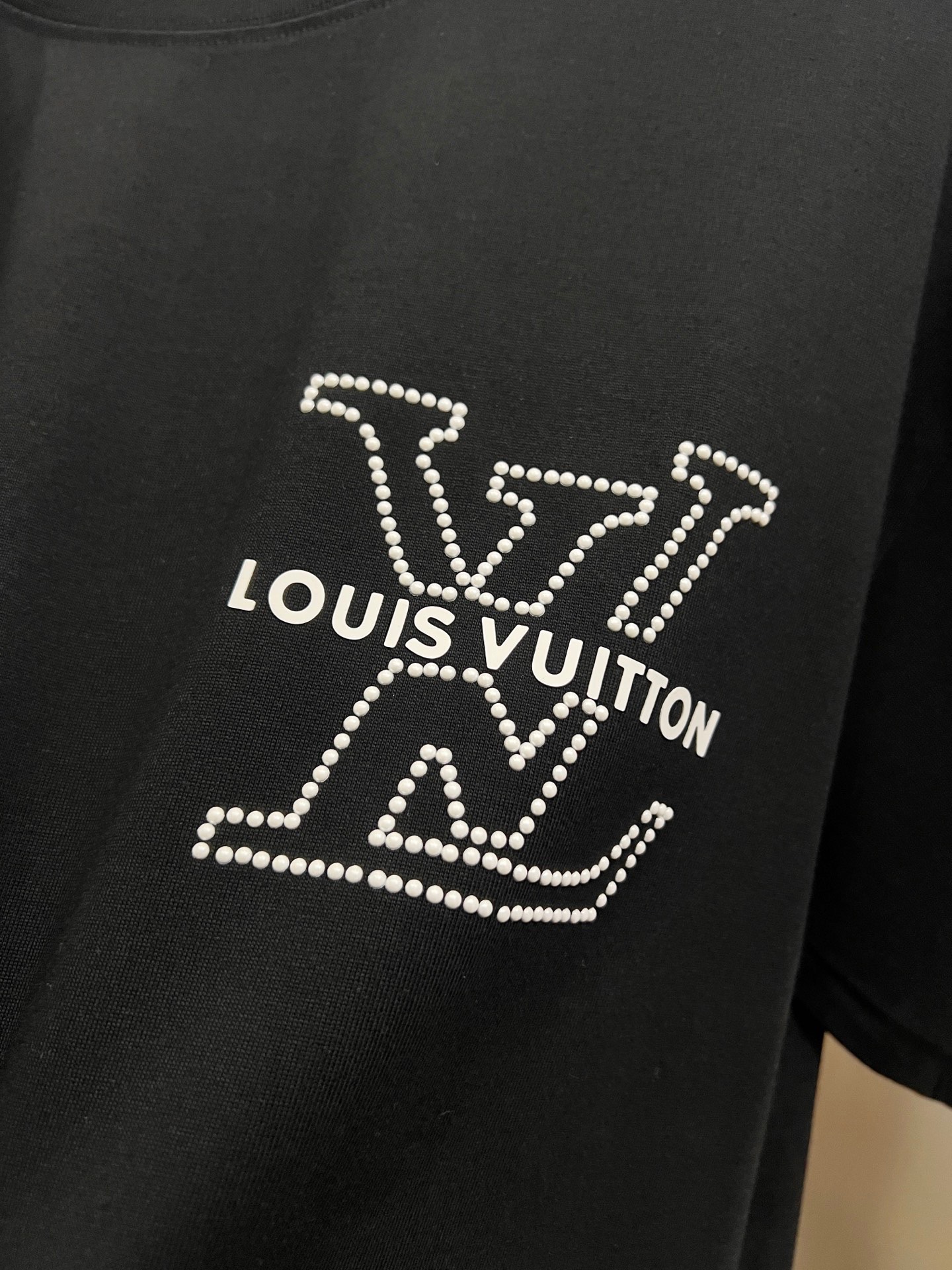 T-Shirt in Black
