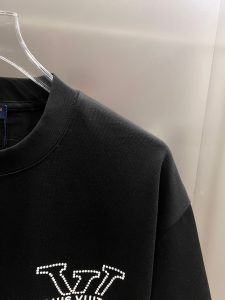 T-Shirt in Black