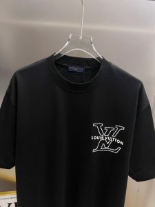 T-Shirt in Black