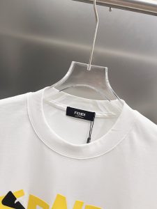 Fendi T-Shirt in Black