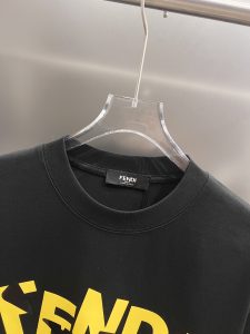 Fendi T-Shirt in Black