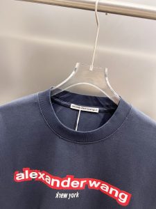 T-Shirt in Black