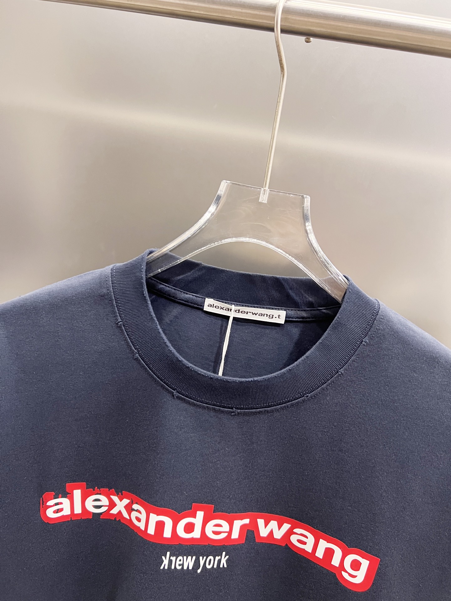 T-Shirt in Black