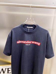 T-Shirt in Black