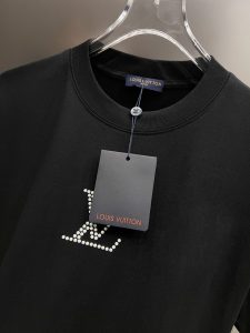 T-Shirt in Black