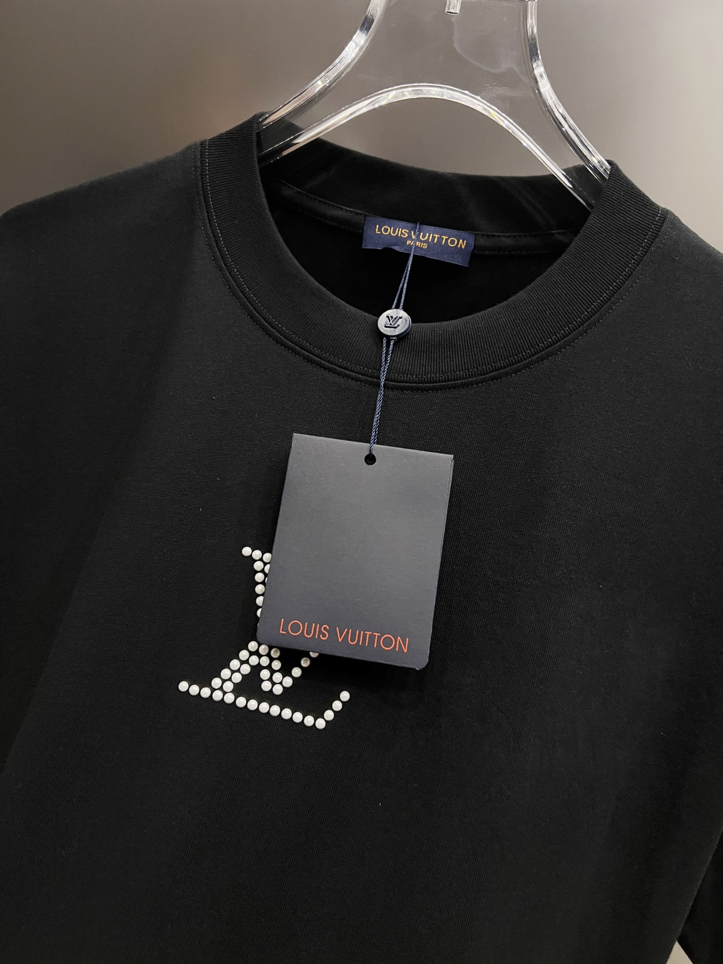 T-Shirt in Black
