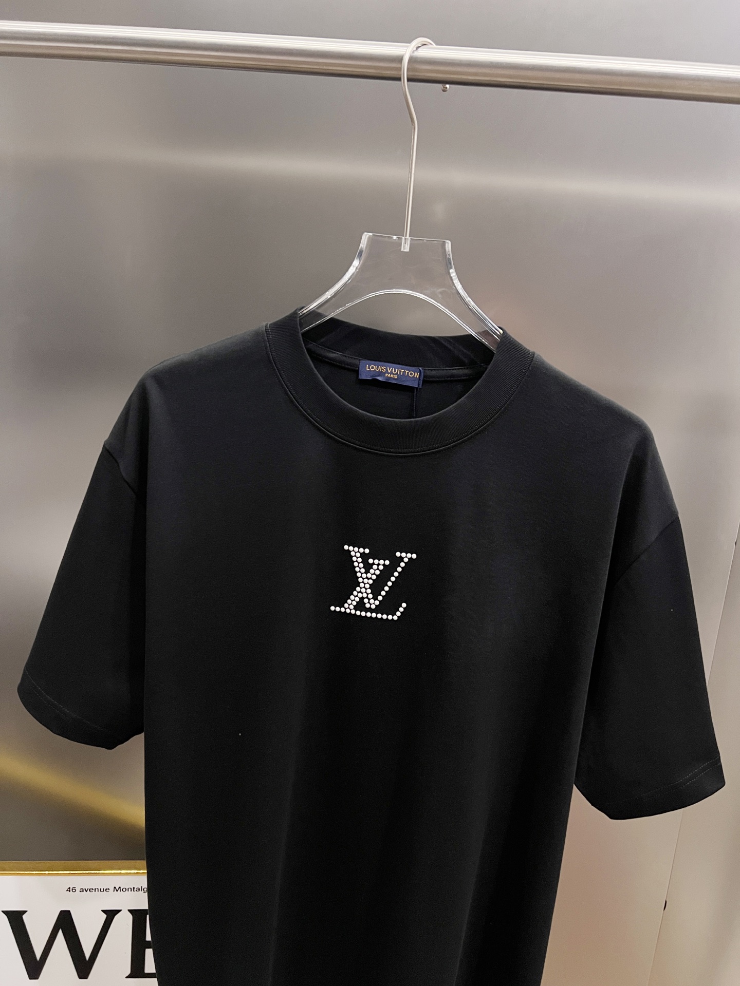 T-Shirt in Black