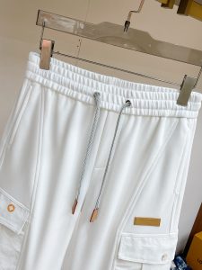 Louis Vuitton Pants