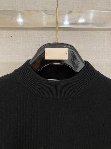 Knitwear in Black