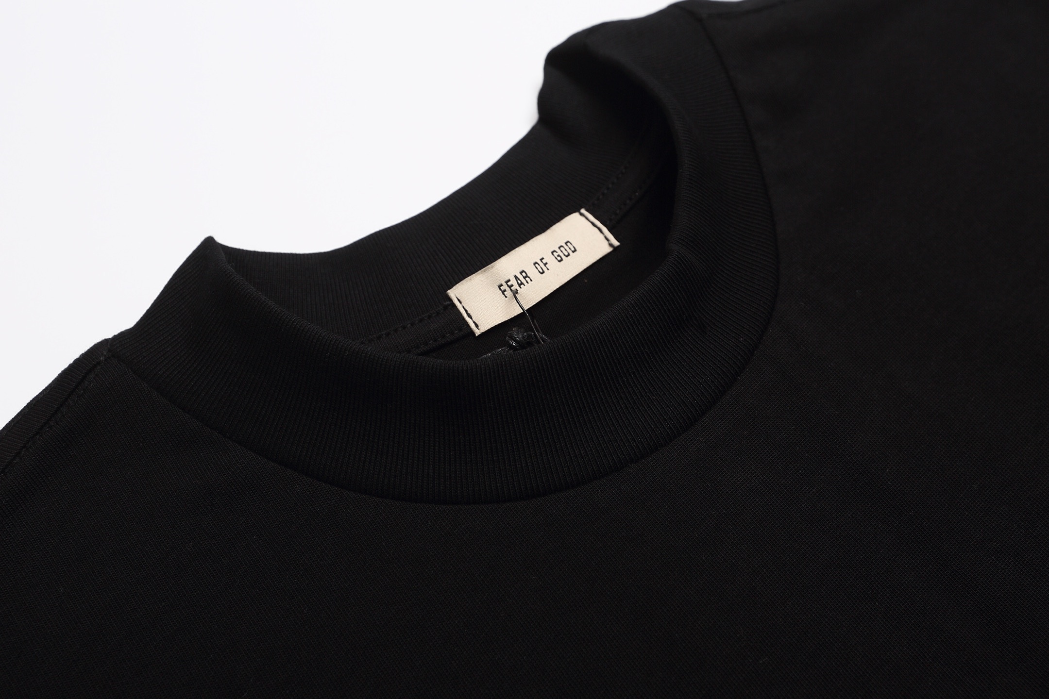 T-Shirt E5306 in Black