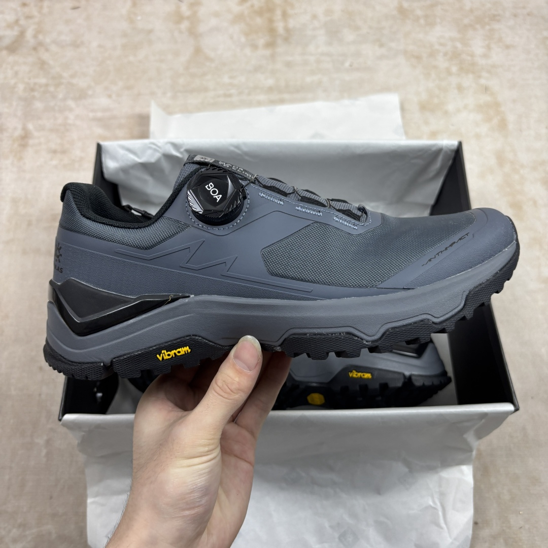 Shoes in Grey