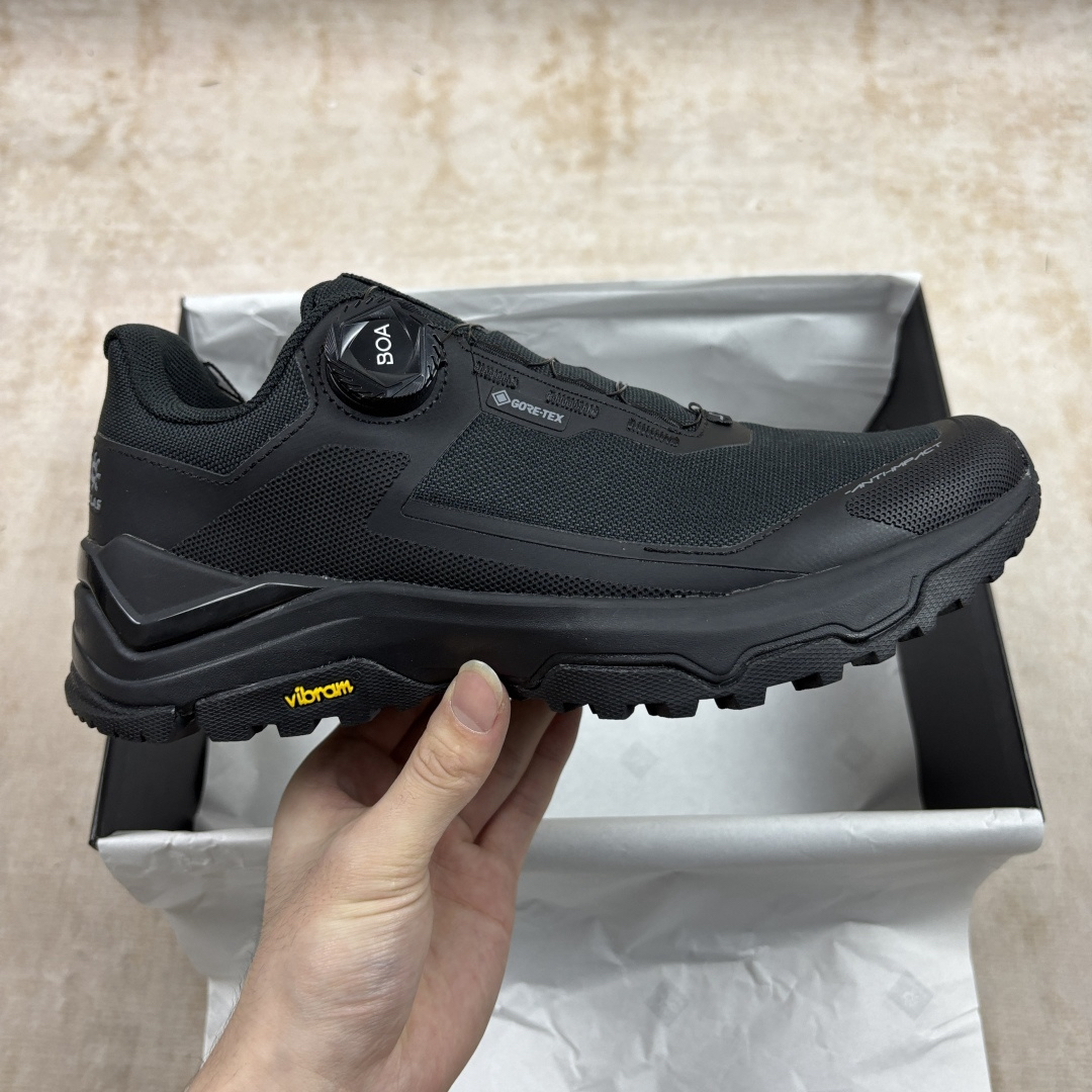 Shoes in Black
