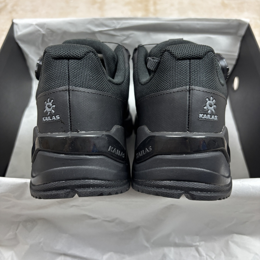 Shoes in Black