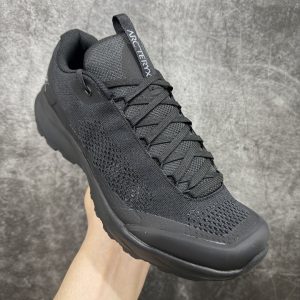 Shoes in Black