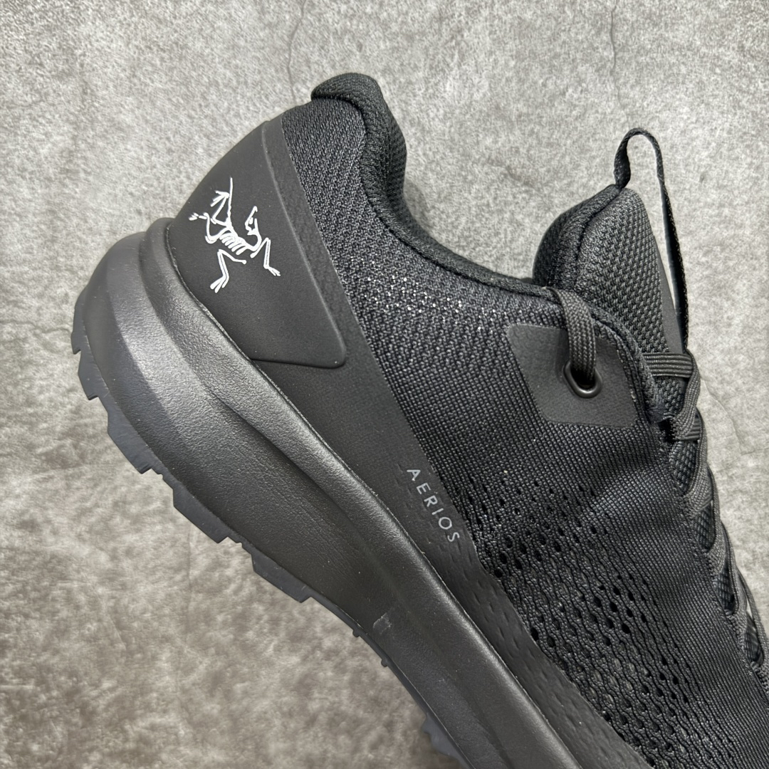 Shoes in Black