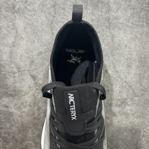 Sandals in Black