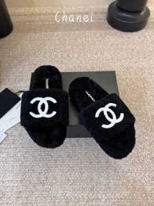 Sandals 404142
