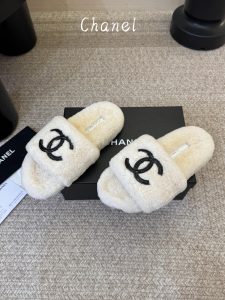 Sandals 404142
