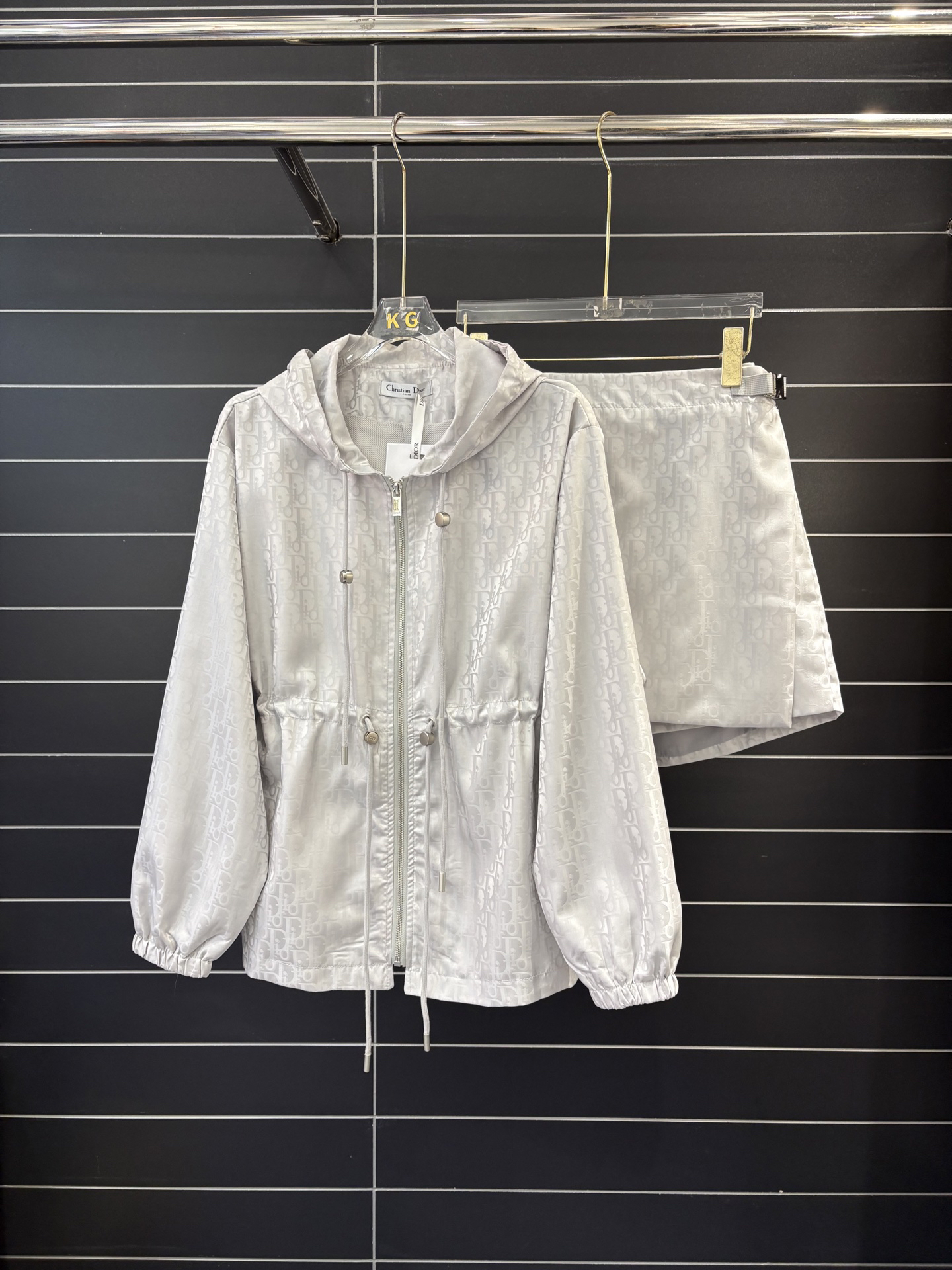 Outerwear 98829