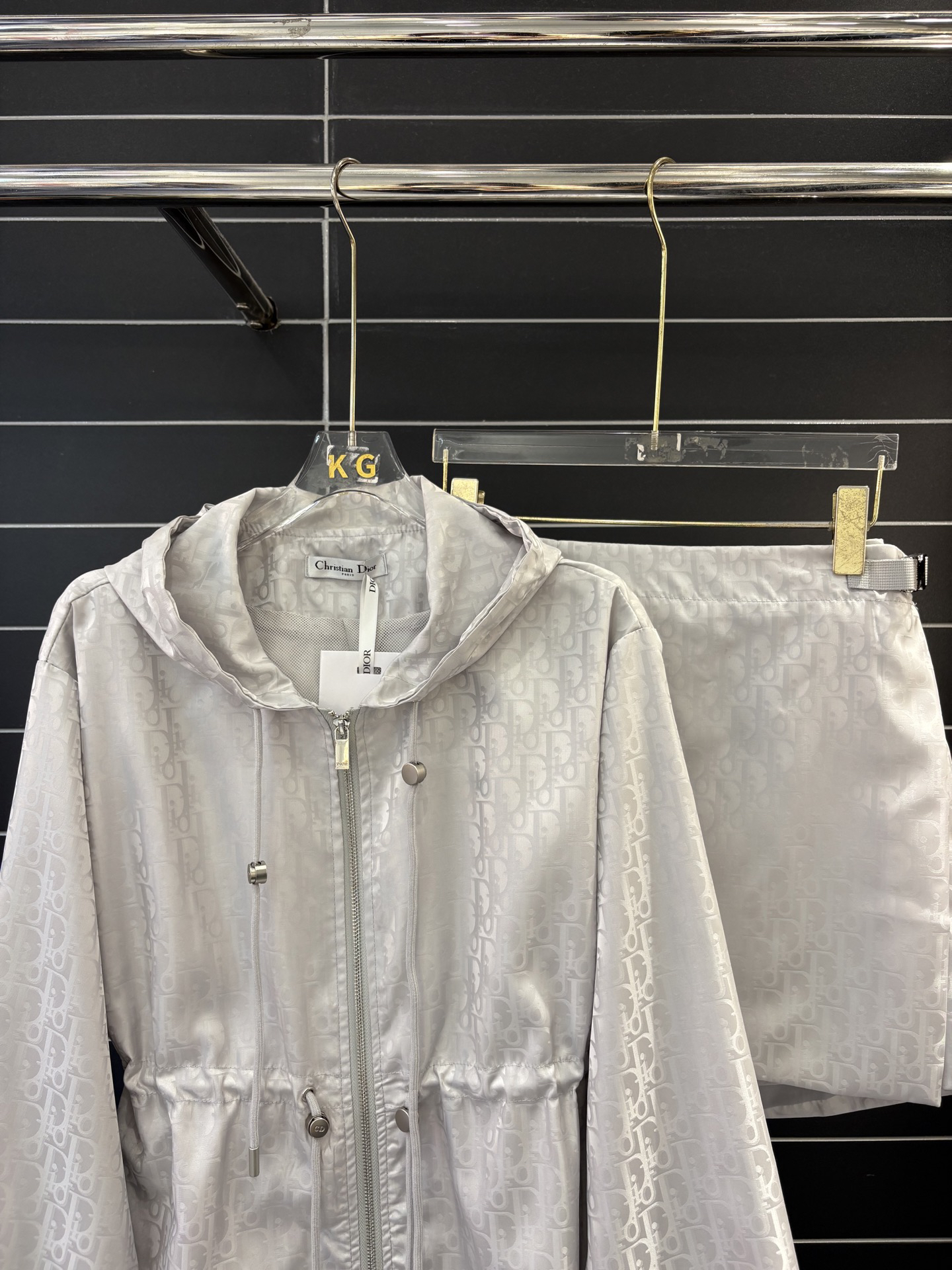 Outerwear 98829