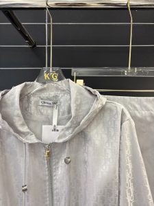 Outerwear 98829