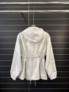 Outerwear 98829