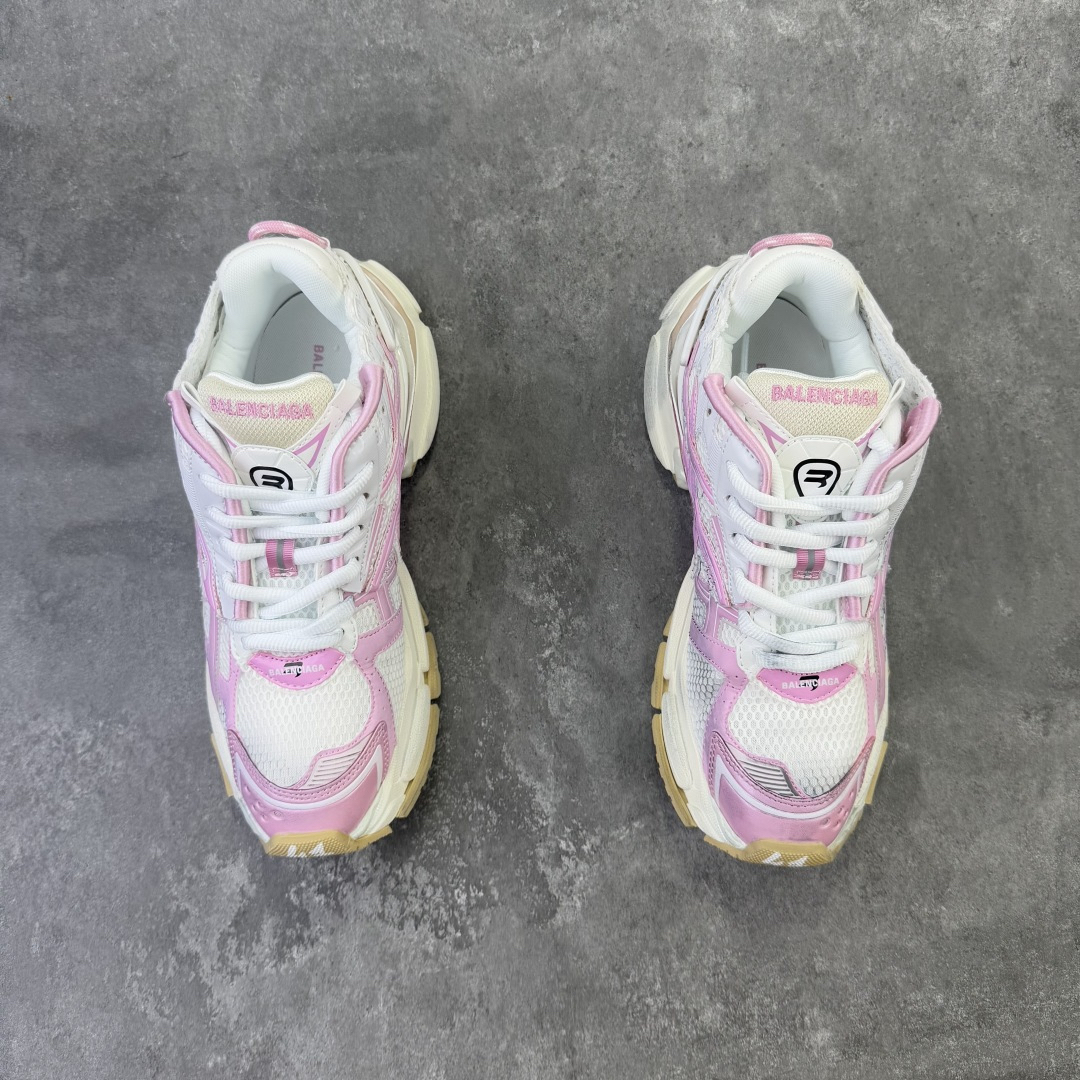 Balenciaga Sneakers 677402
