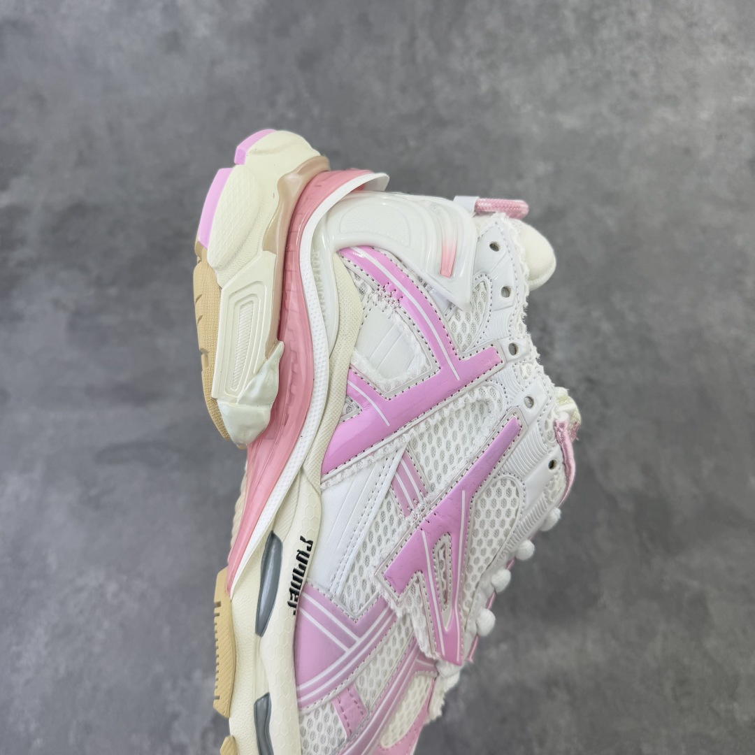 Balenciaga Sneakers 677402