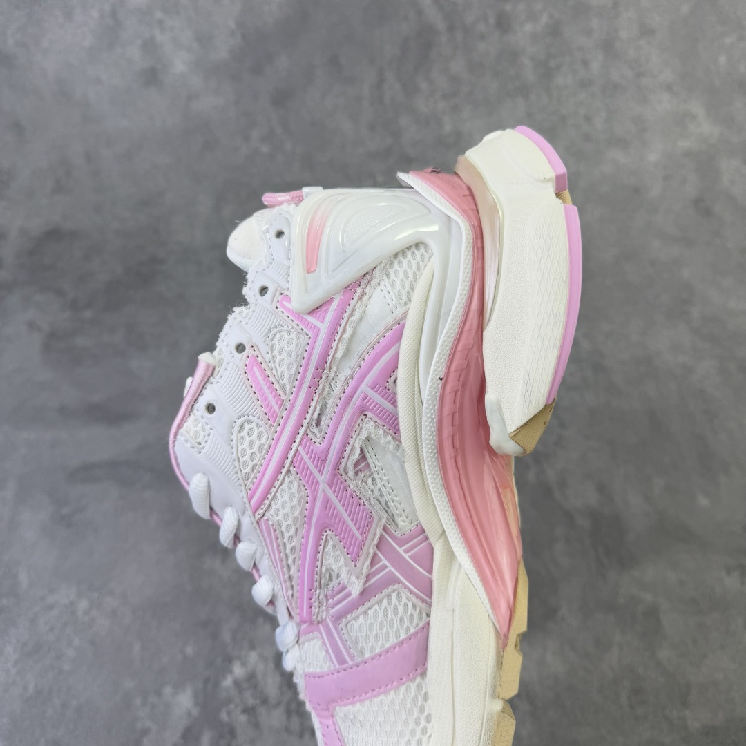 Balenciaga Sneakers 677402