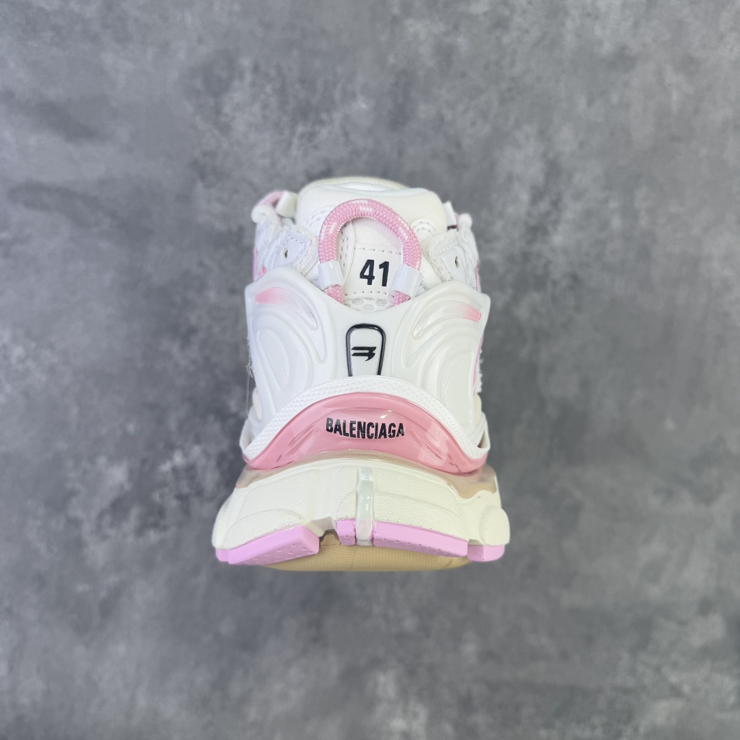 Balenciaga Sneakers 677402