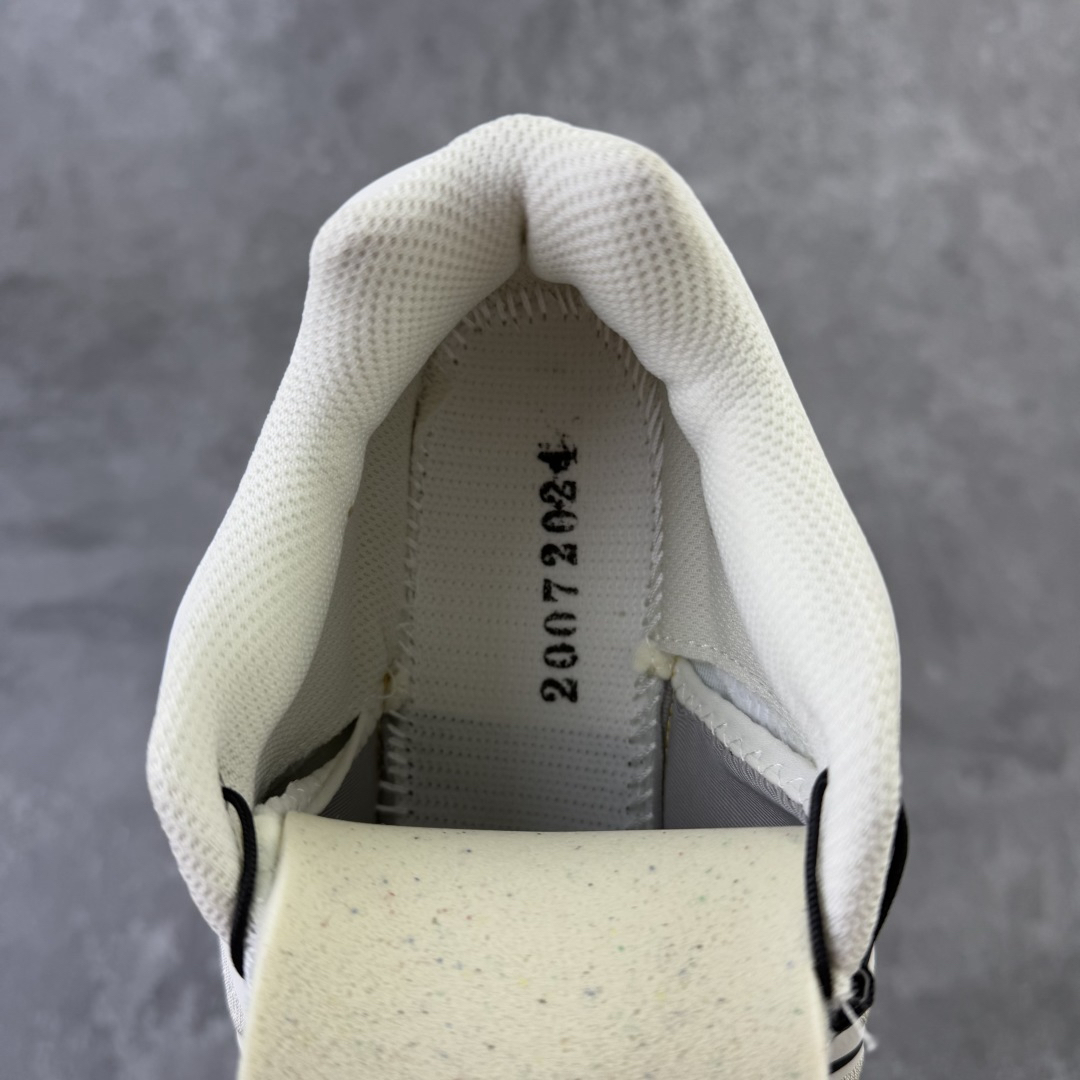 Shoes 477376