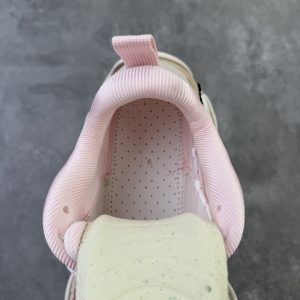 Balenciaga Sneakers 865849