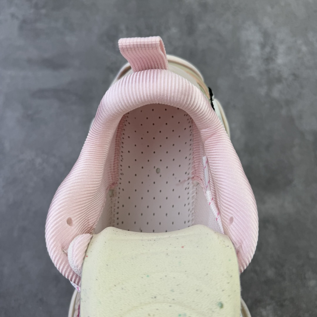 Balenciaga Sneakers 865849
