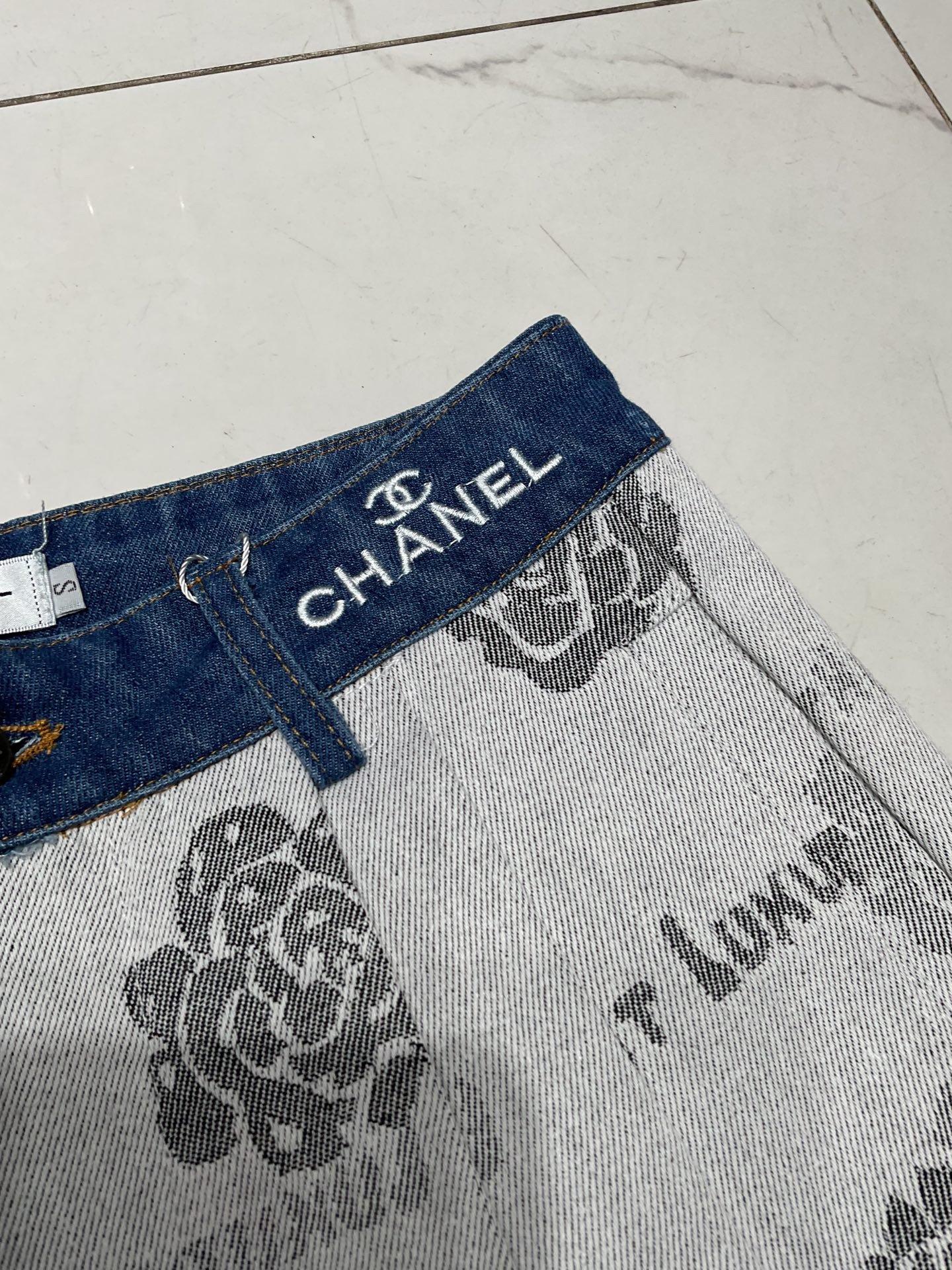 Pants 75125 in Denim