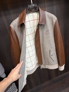 Jacket in Black