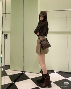 Knitwear G26081712