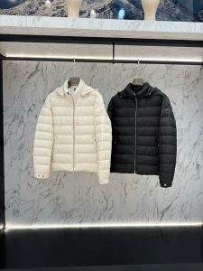 Moncler Down Jacket 12345