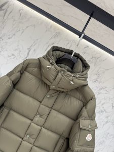 Moncler Down Jacket 12345