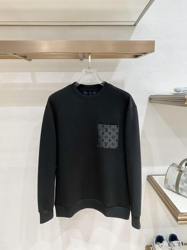 Hoodie in Black