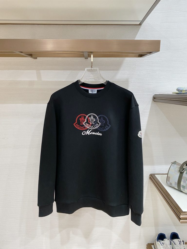 Moncler Hoodie in Black
