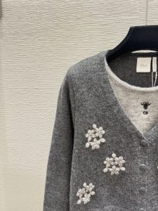 Knitwear in Grey